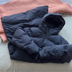 (SOLD)The Super Puff Long H2O in Black